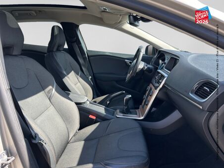 VOLVO V40 CROSS COUNTRY D2...