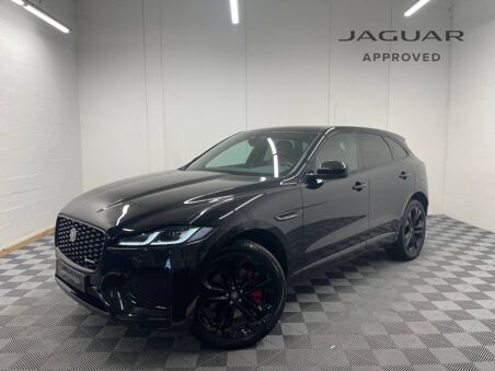 JAGUAR F-PACE P400E...