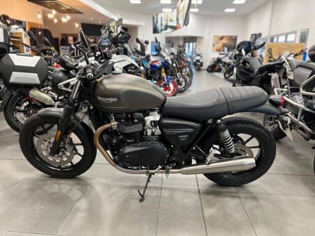 TRIUMPH STREET TWIN STREET...