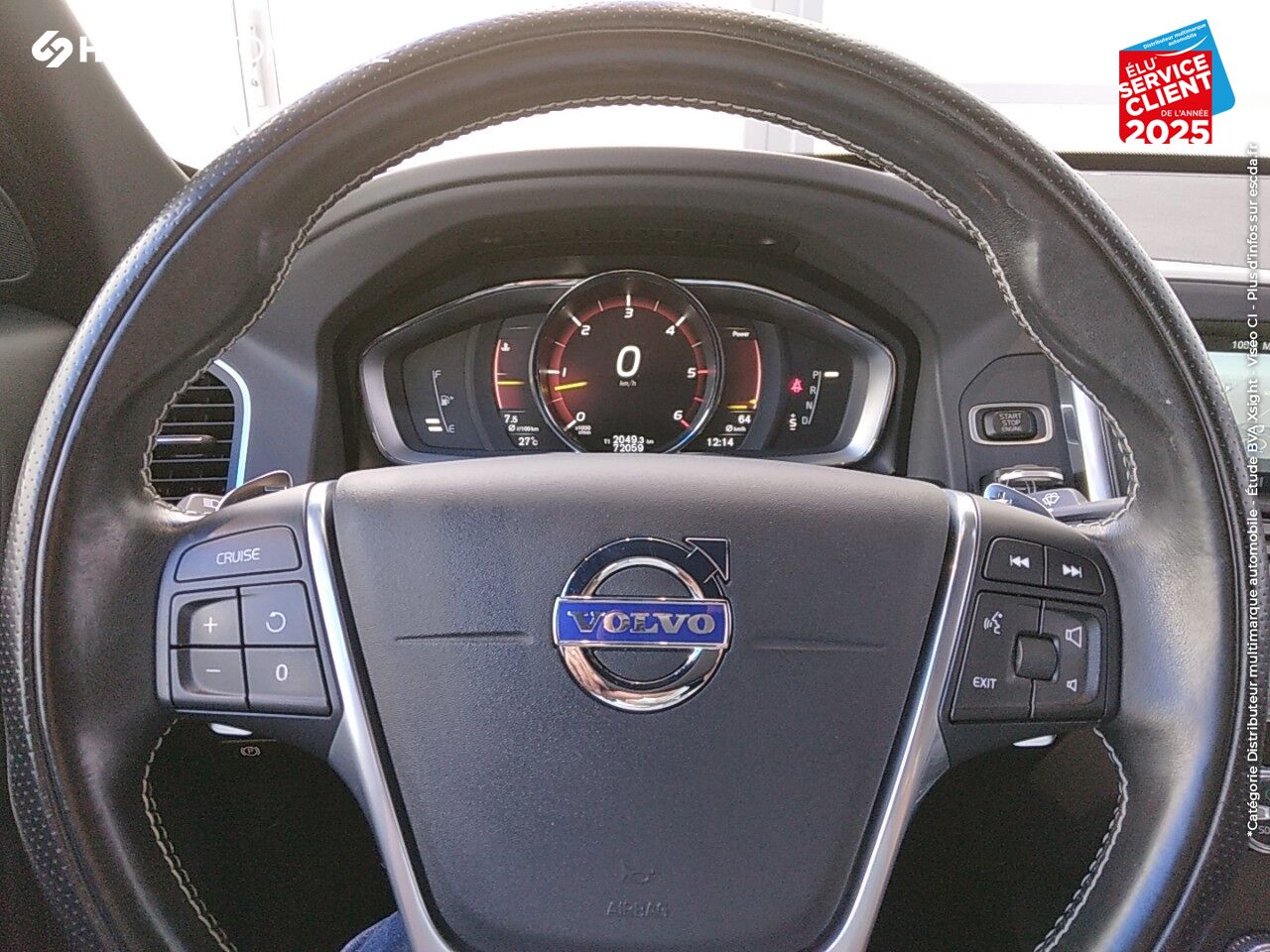 Véhicule d'occasion VOLVO XC60 D4 AWD 190CH R-DESIGN GEARTRONIC GPS RADAR AR chez Volvo Strasbourg