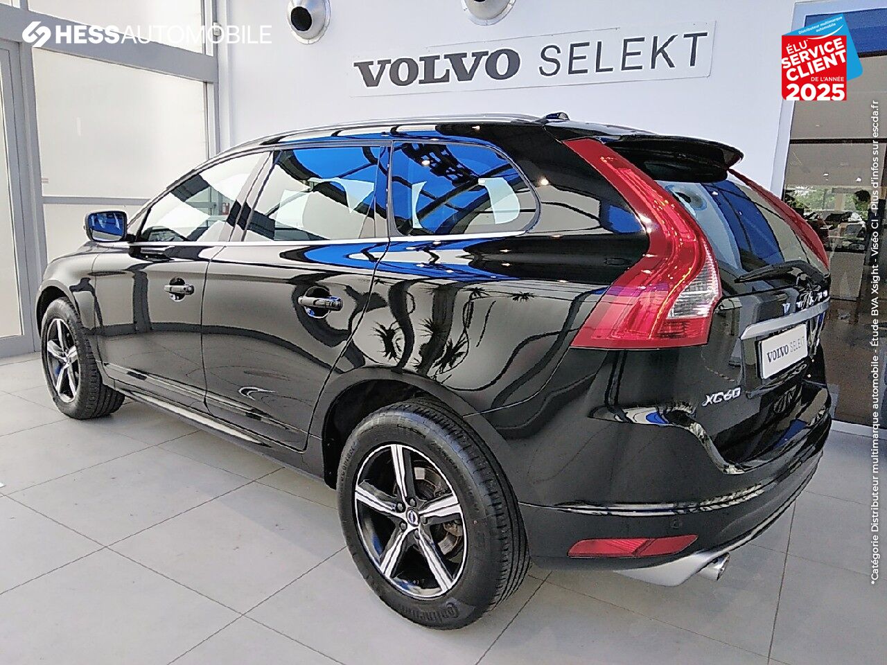 Véhicule d'occasion VOLVO XC60 D4 AWD 190CH R-DESIGN GEARTRONIC GPS RADAR AR chez Volvo Strasbourg