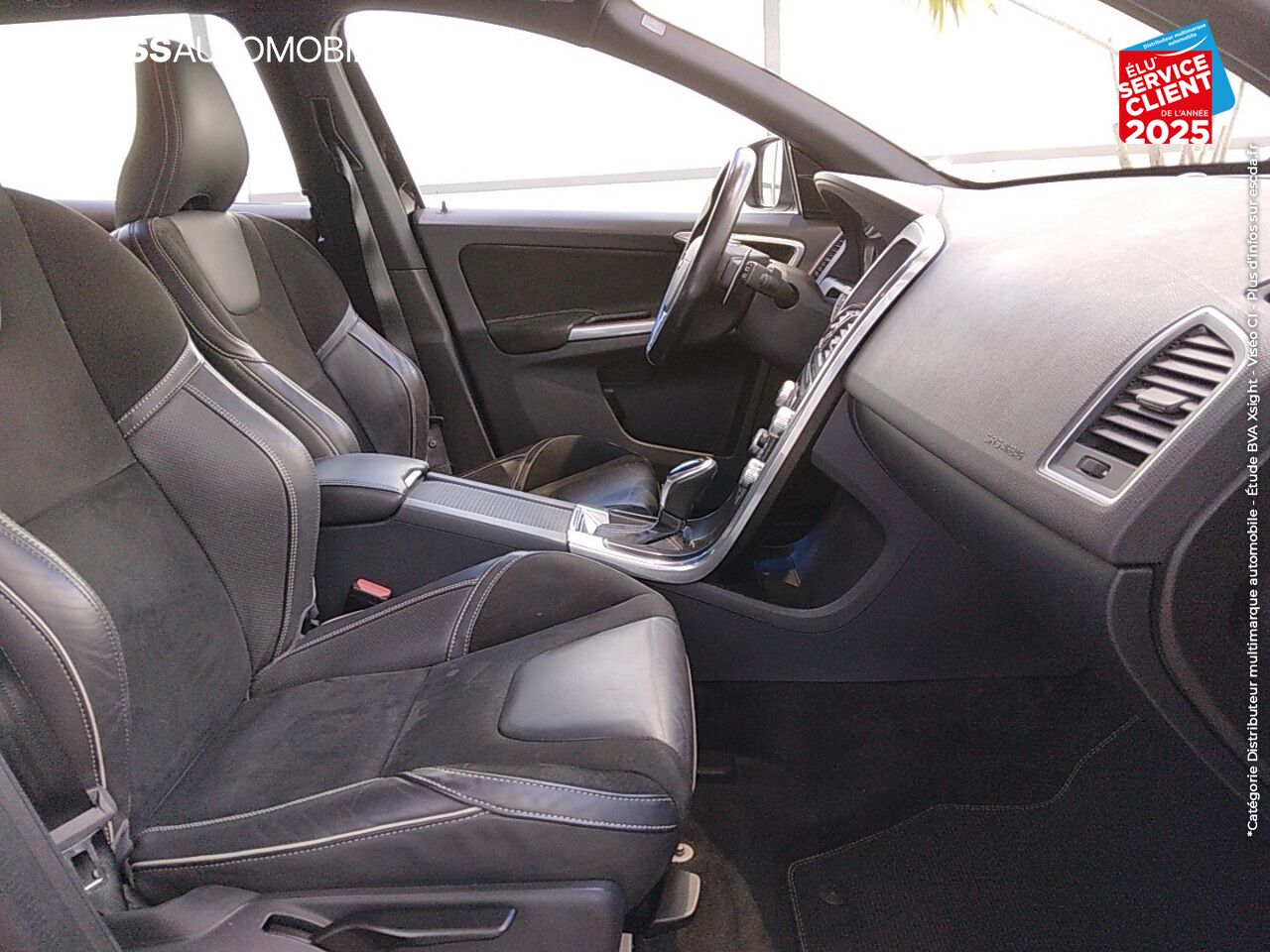 Véhicule d'occasion VOLVO XC60 D4 AWD 190CH R-DESIGN GEARTRONIC GPS RADAR AR chez Volvo Strasbourg