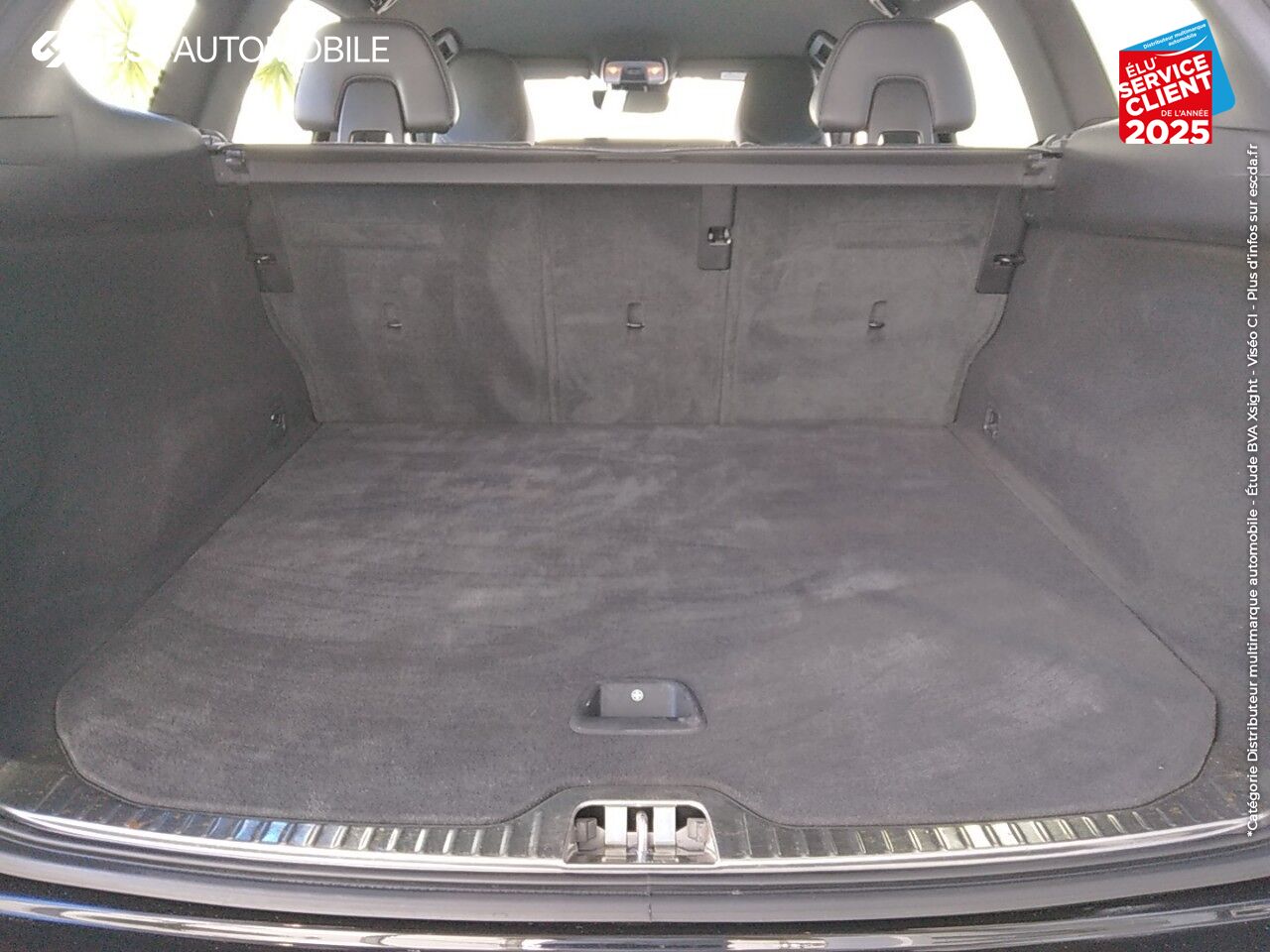Véhicule d'occasion VOLVO XC60 D4 AWD 190CH R-DESIGN GEARTRONIC GPS RADAR AR chez Volvo Strasbourg