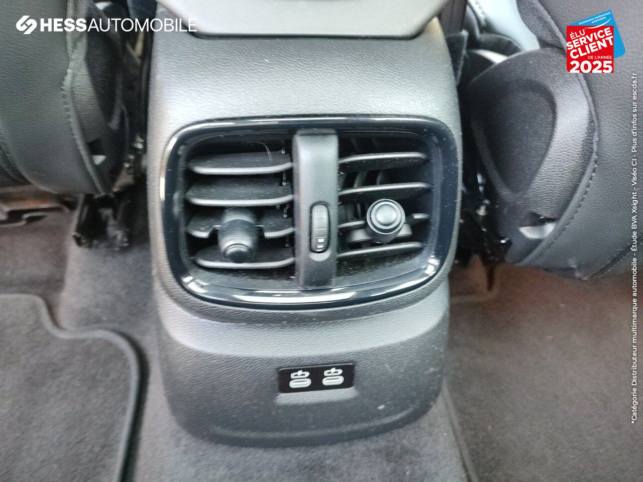Véhicule d'occasion MINI COUNTRYMAN COOPER D 150CH NORTHWOOD BVA8 TOUVRANT CAMERA GPS chez MINI Lons-Le-Saunier