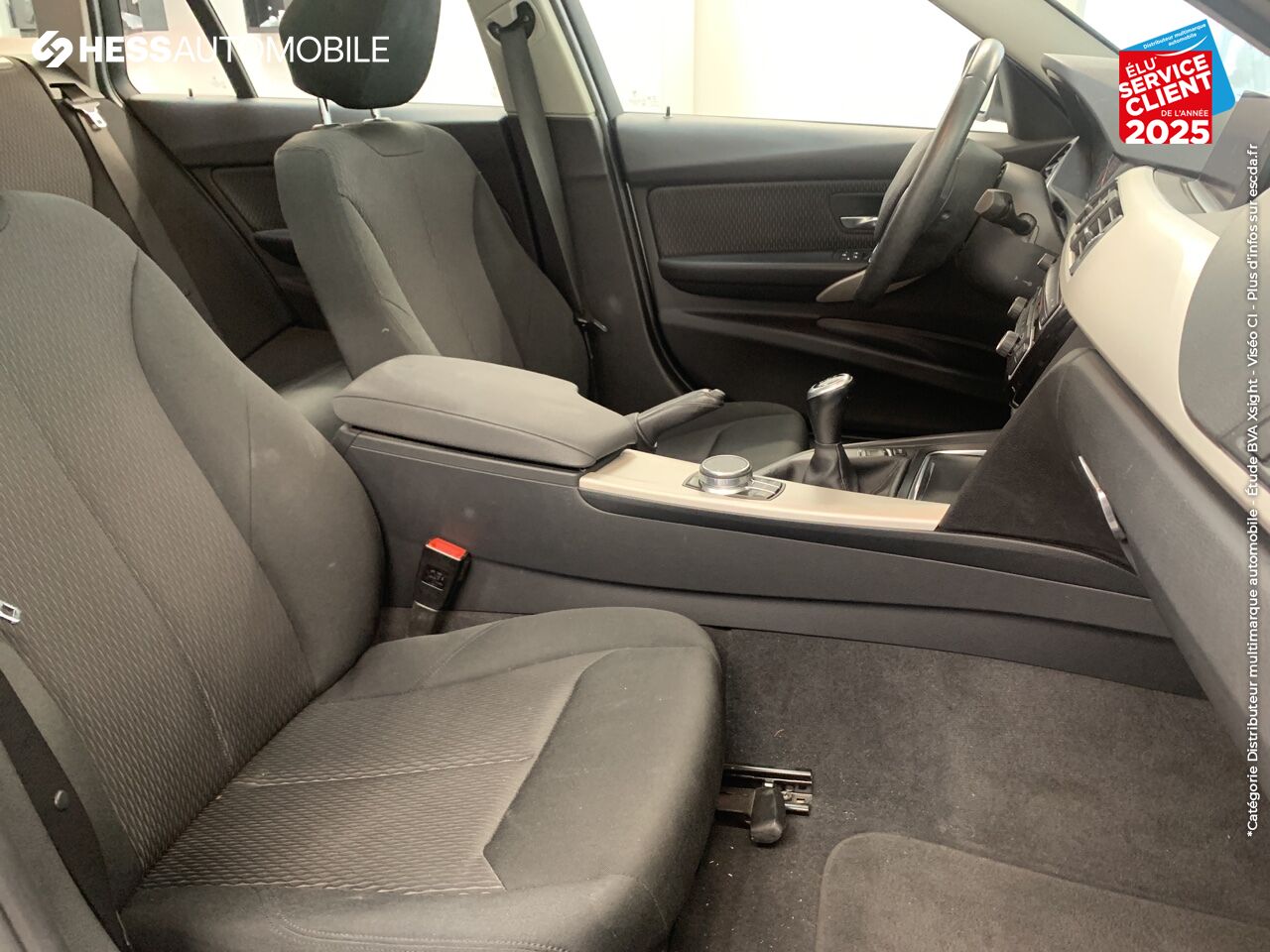 Véhicule d'occasion BMW SERIE 3 TOURING 320D XDRIVE 190CH LOUNGE TOUVRANT GPS HUD FULL LED RUNFLAT chez BMW Colmar
