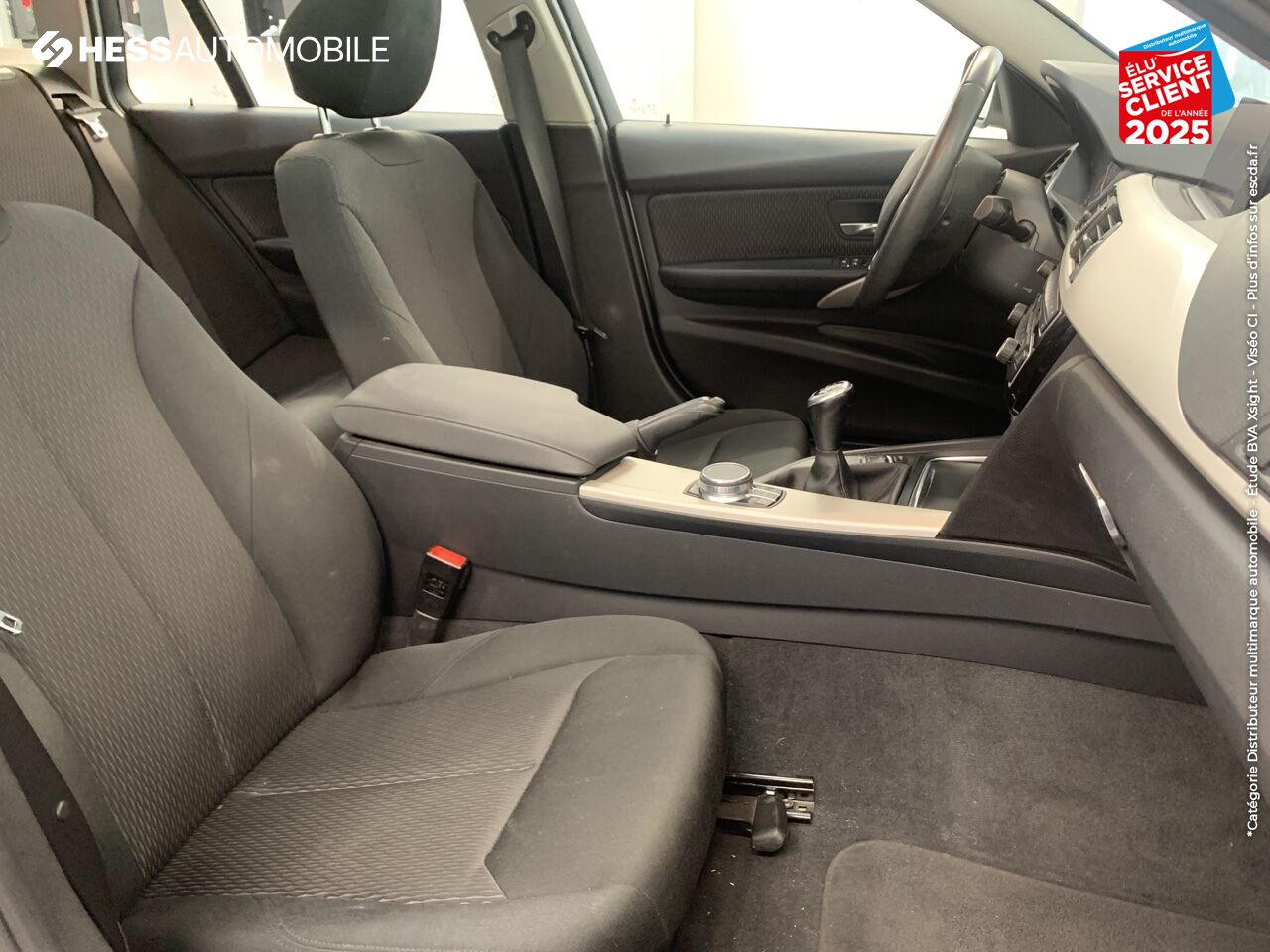 Véhicule d'occasion BMW SERIE 3 TOURING 320D XDRIVE 190CH LOUNGE TOUVRANT GPS HUD FULL LED RUNFLAT chez BMW Colmar