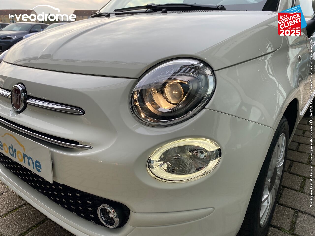 Véhicule d'occasion FIAT 500C 1.0 70CH BSG S/S LOUNGE -16 chez Le Veodrome