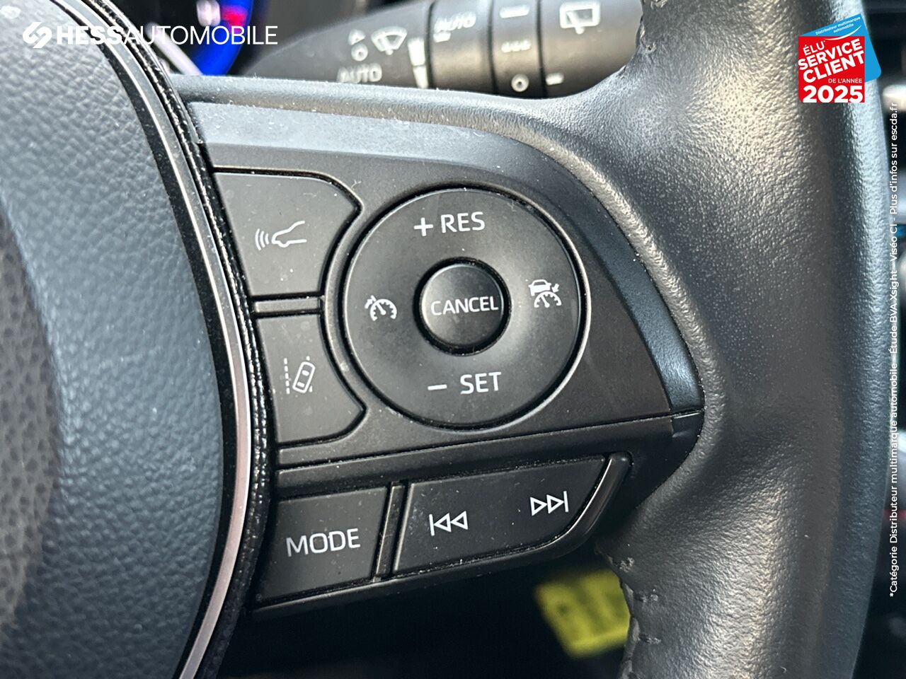 Véhicule d'occasion TOYOTA COROLLA 122H COLLECTION MY21 SIEGE CHAUF CAMERA GPS chez Opel Verdun