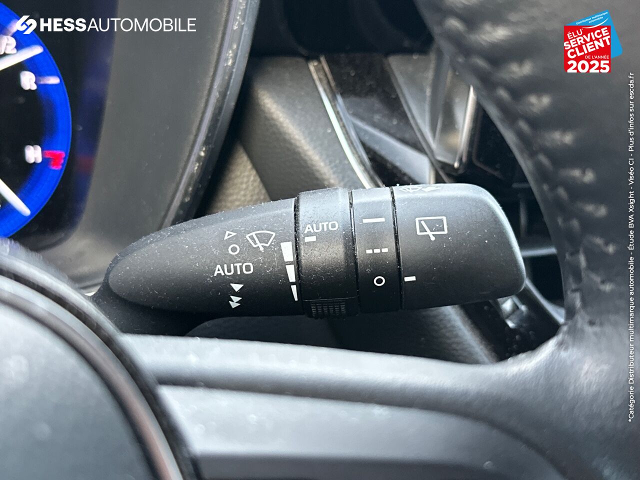 Véhicule d'occasion TOYOTA COROLLA 122H COLLECTION MY21 SIEGE CHAUF CAMERA GPS chez Opel Verdun