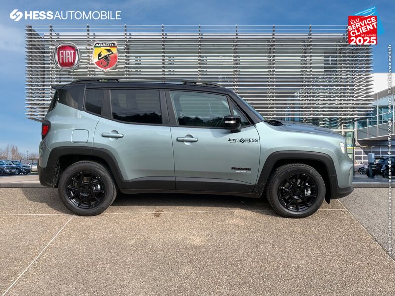 Véhicule neuf JEEP RENEGADE E-HYBRID MY22 UPLAND 1.5 T4 130CH BVR7 chez Fiat Besançon
