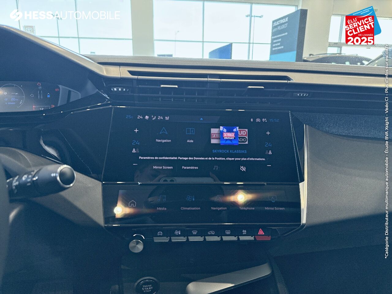 Véhicule d'occasion PEUGEOT 408 PHEV 225CH ALLURE PACK E-EAT8 chez Renault Saint-Louis