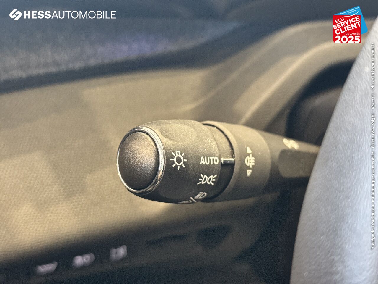 Véhicule d'occasion PEUGEOT 408 PHEV 225CH ALLURE PACK E-EAT8 chez Renault Saint-Louis