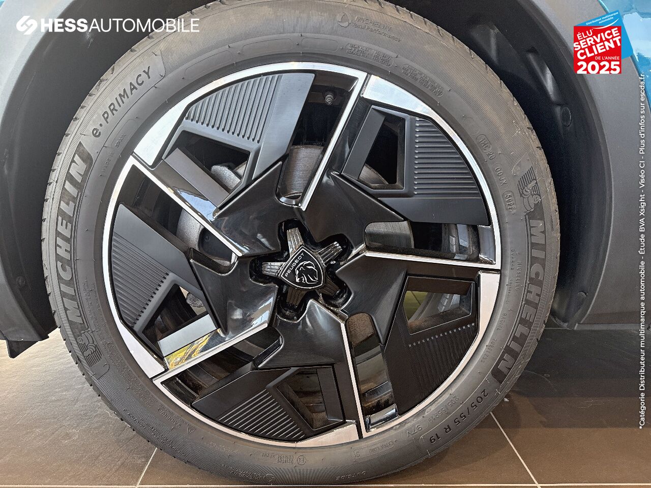 Véhicule d'occasion PEUGEOT 408 PHEV 225CH ALLURE PACK E-EAT8 chez Renault Saint-Louis