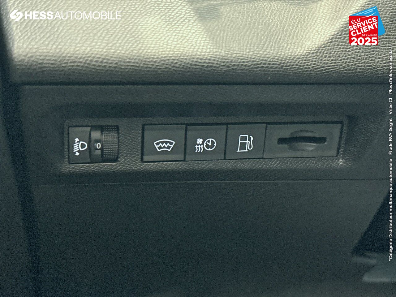 Véhicule d'occasion PEUGEOT 408 PHEV 225CH ALLURE PACK E-EAT8 chez Renault Saint-Louis