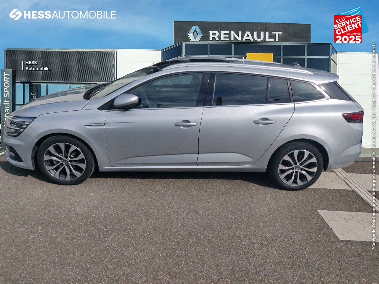 Véhicule d'occasion RENAULT MEGANE ESTATE 1.3 TCE 140CH INTENS EDC -21N chez Toyota Bar le Duc