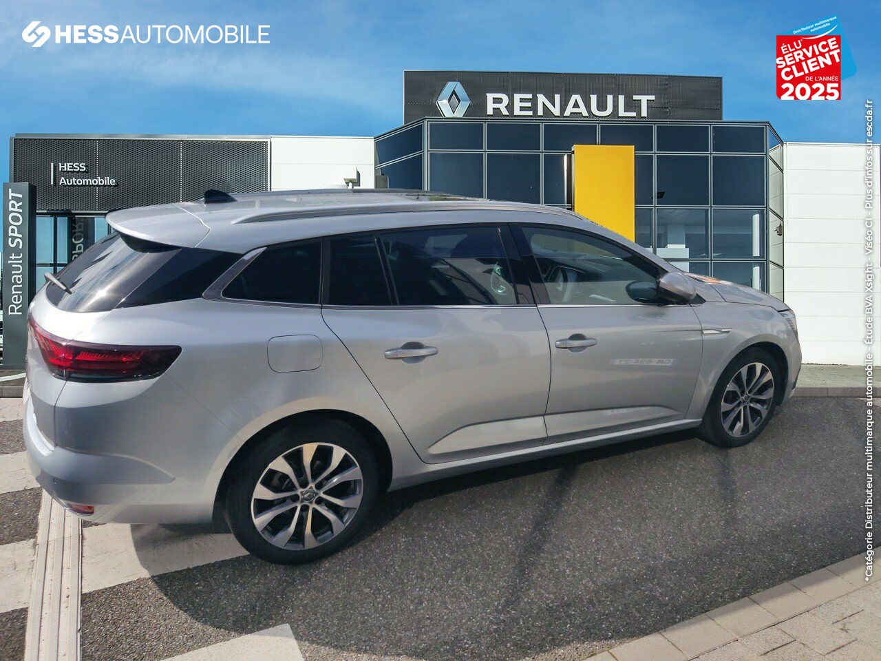 Véhicule d'occasion RENAULT MEGANE ESTATE 1.3 TCE 140CH INTENS EDC -21N chez Toyota Bar le Duc