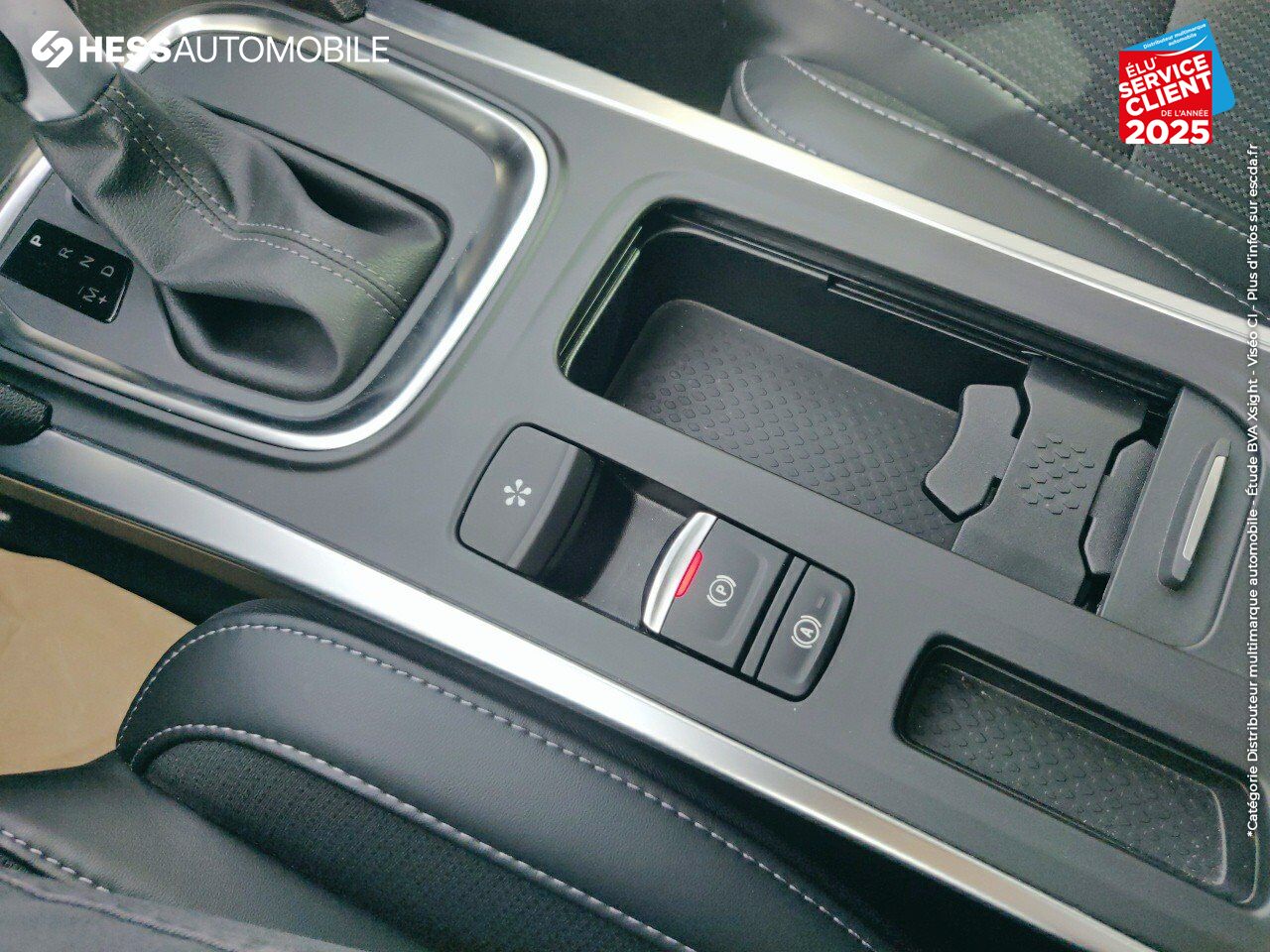 Véhicule d'occasion RENAULT MEGANE ESTATE 1.3 TCE 140CH INTENS EDC -21N chez Toyota Bar le Duc