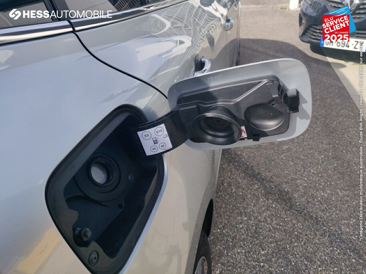 Véhicule d'occasion RENAULT MEGANE ESTATE 1.3 TCE 140CH INTENS EDC -21N chez Toyota Bar le Duc