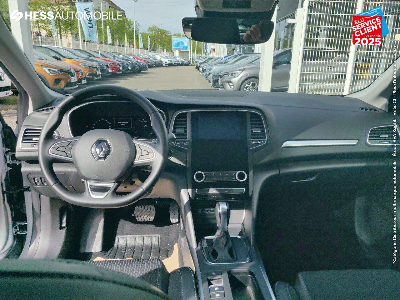 Véhicule d'occasion RENAULT MEGANE ESTATE 1.3 TCE 140CH INTENS EDC -21N chez Toyota Bar le Duc