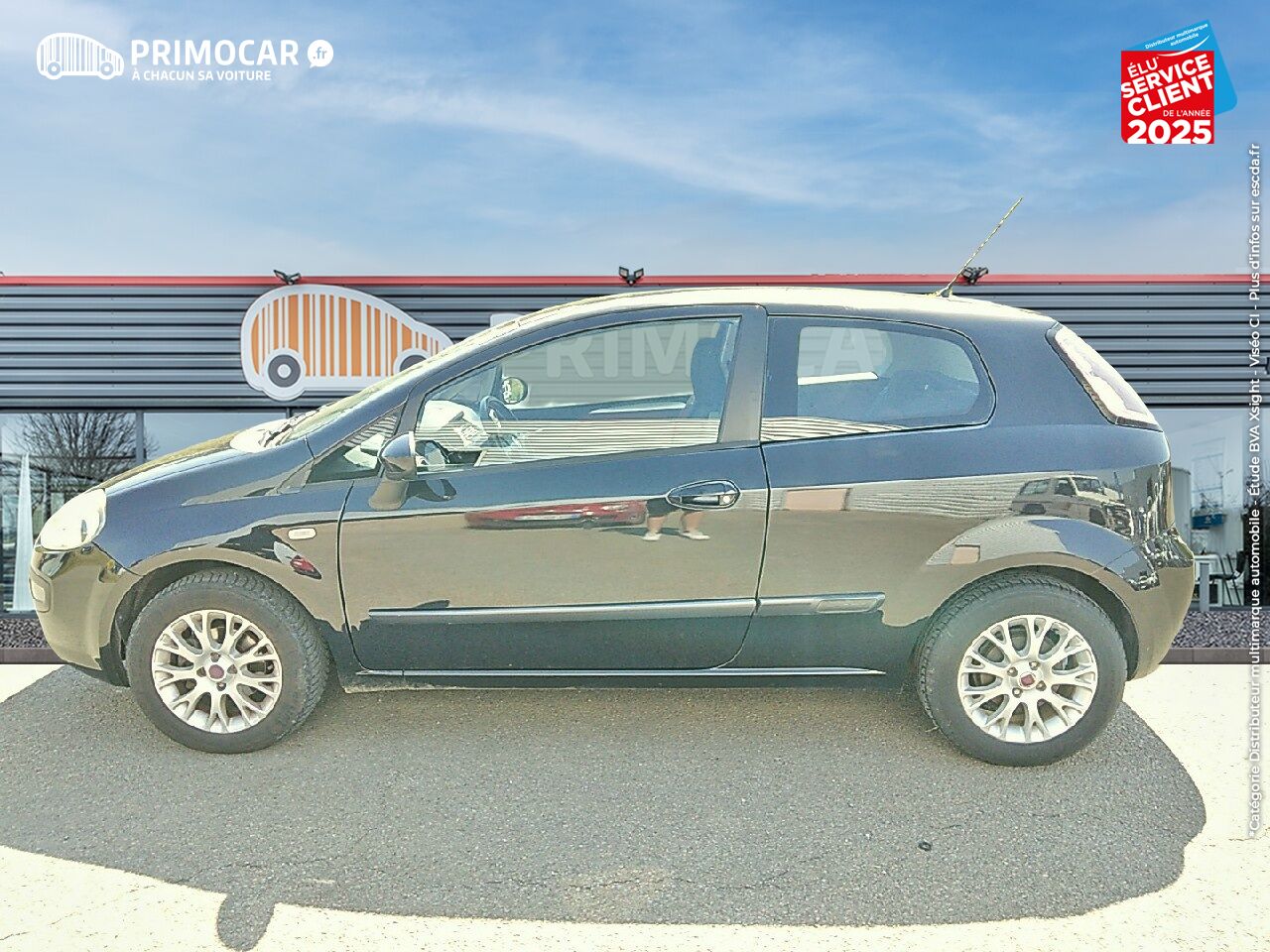 Véhicule d'occasion FIAT GRANDE PUNTO 1.3 MULTIJET 16V 75CH DYNAMIC 3P chez Primocar