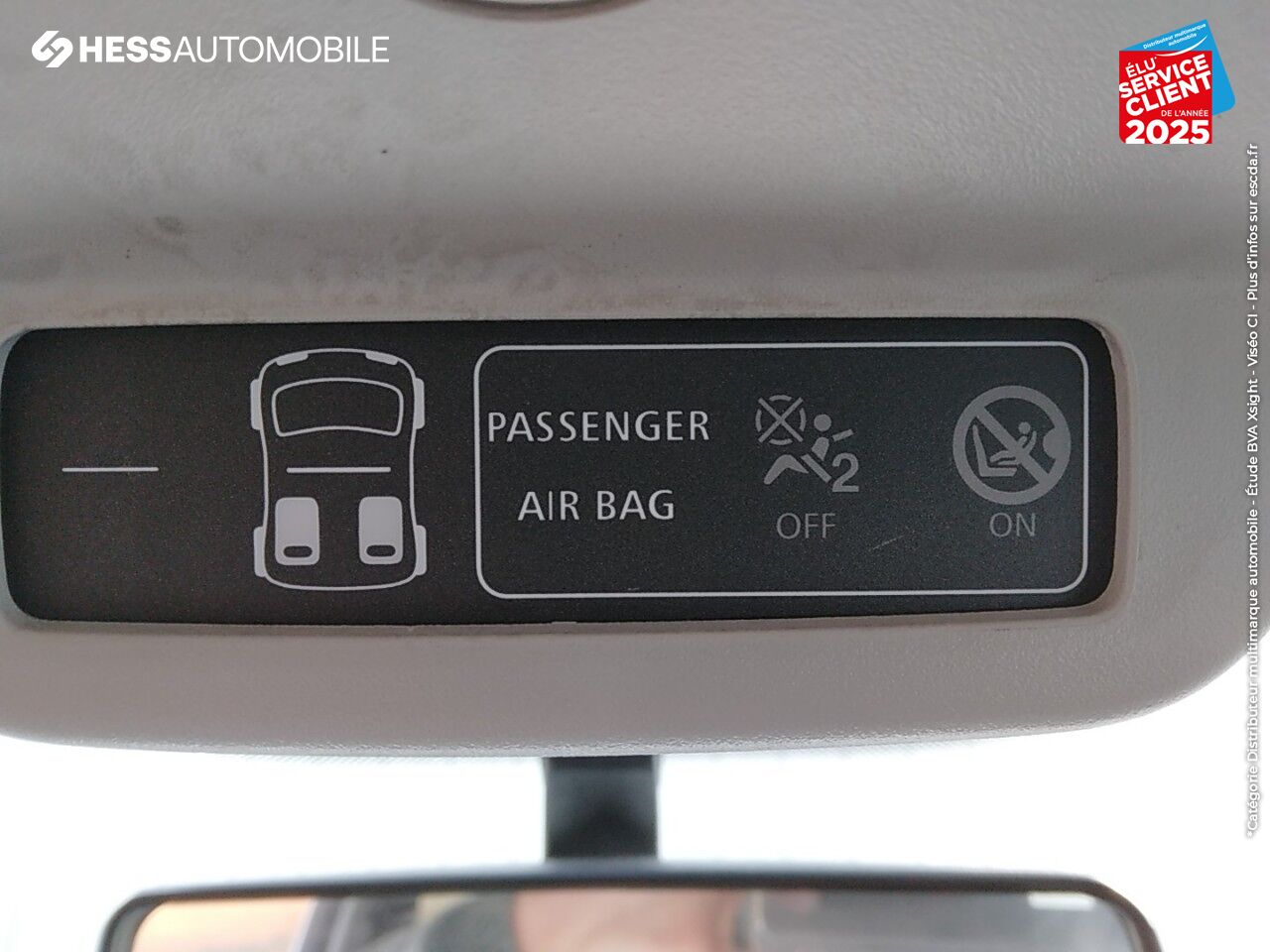 Véhicule d'occasion RENAULT TWINGO 1.0 SCE 75CH ZEN RADAR AR chez Renault Colmar