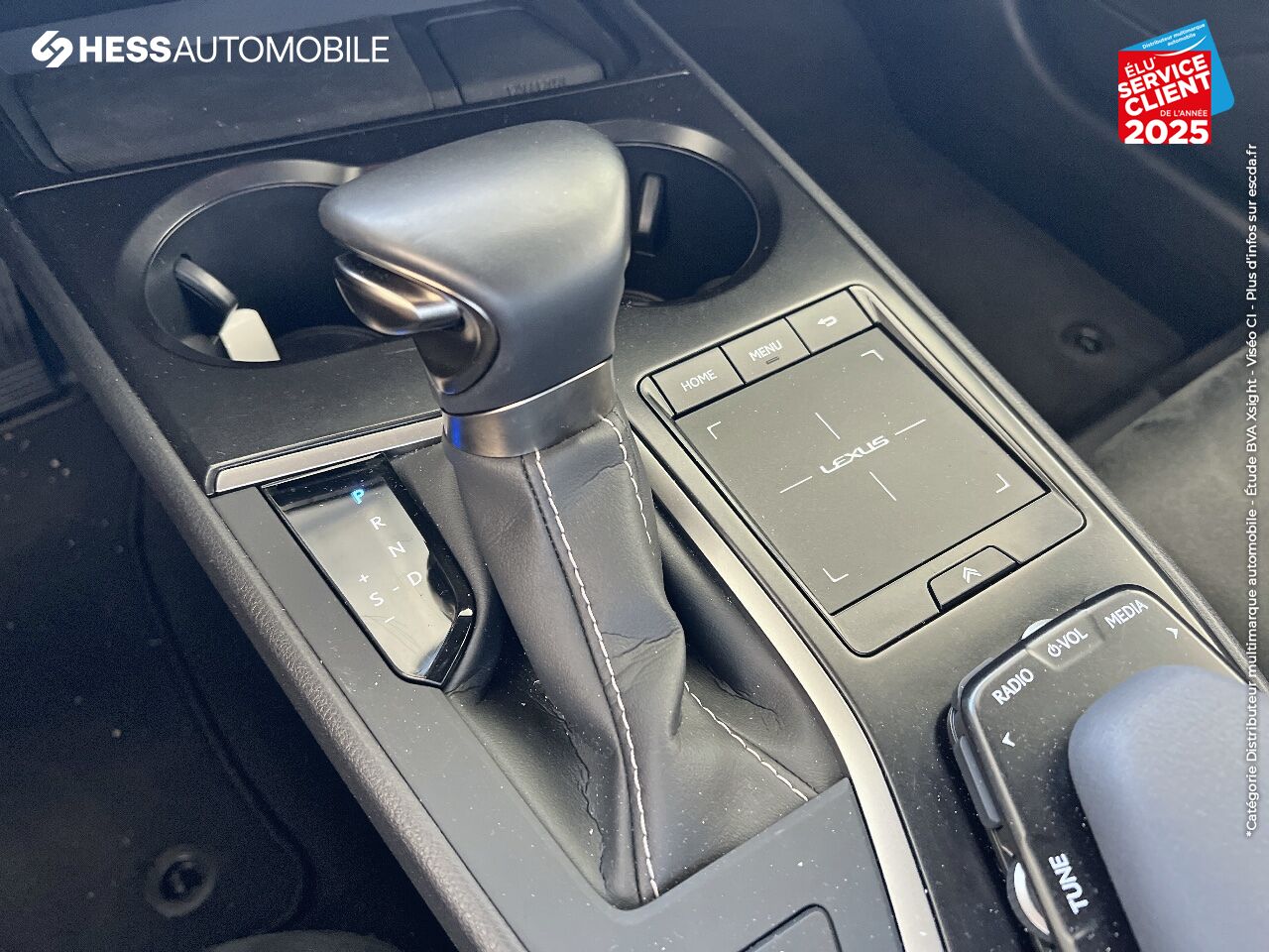 Véhicule d'occasion LEXUS UX 250H 2WD PACK CONFORT BUSINESS GPS CAMERA chez Lexus Metz