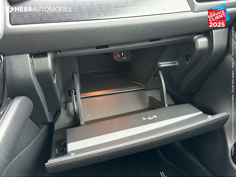 Véhicule d'occasion NISSAN LEAF 150CH 40KWH TEKNA 19.5 CUIR SIEGE CHAUF GPS CAMERA chez Nissan Thionville
