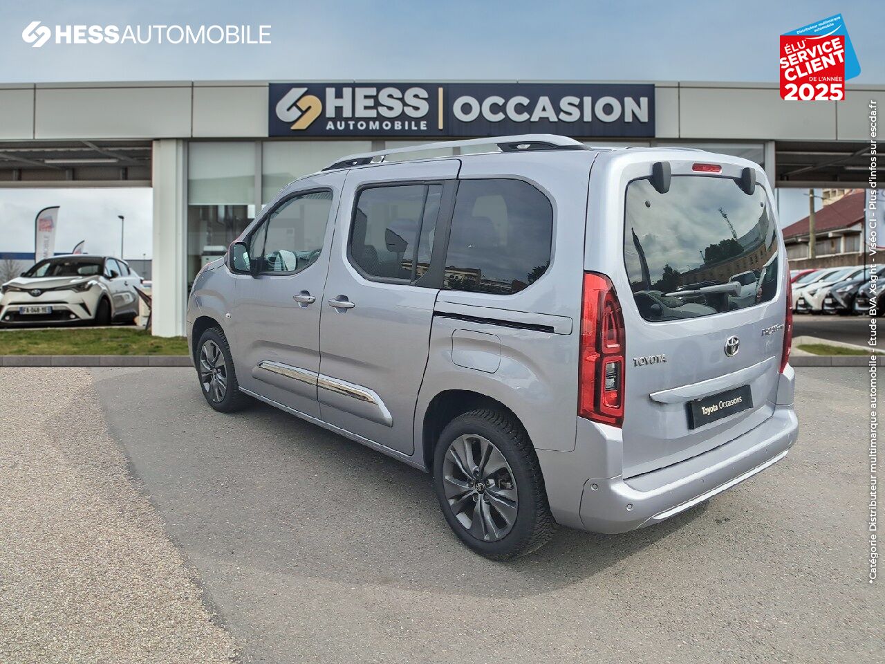 Véhicule d'occasion TOYOTA PROACE CITY VERSO LONG 1.2 110 VVT-I DYNAMIC chez Hyundai Reims