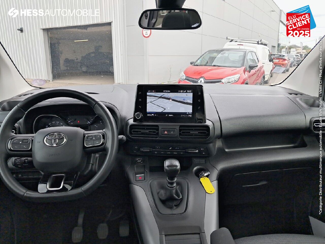 Véhicule d'occasion TOYOTA PROACE CITY VERSO LONG 1.2 110 VVT-I DYNAMIC chez Hyundai Reims