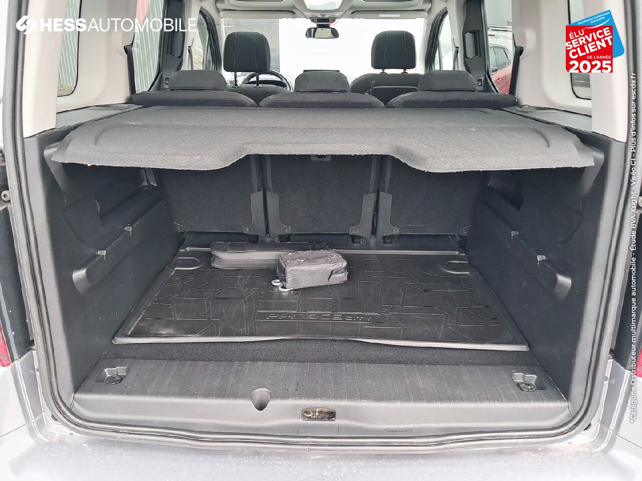 Véhicule d'occasion TOYOTA PROACE CITY VERSO LONG 1.2 110 VVT-I DYNAMIC chez Hyundai Reims