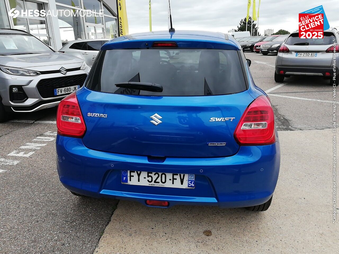 Véhicule d'occasion SUZUKI SWIFT 1.2 DUALJET HYBRID 82 CH PACK EURO6D-T chez HESS Automobile