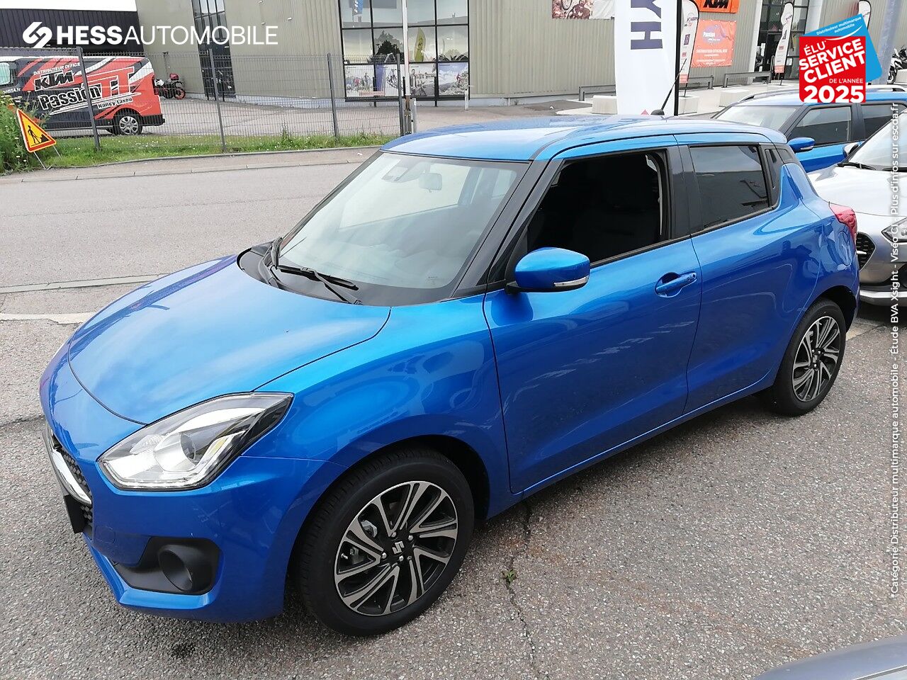 Véhicule d'occasion SUZUKI SWIFT 1.2 DUALJET HYBRID 82 CH PACK EURO6D-T chez HESS Automobile