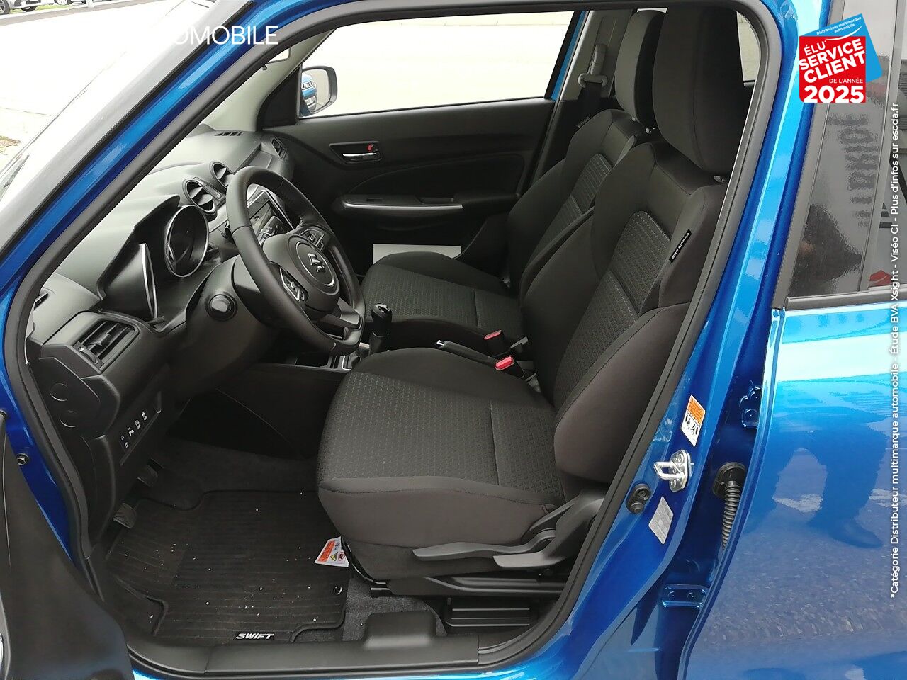 Véhicule d'occasion SUZUKI SWIFT 1.2 DUALJET HYBRID 82 CH PACK EURO6D-T chez HESS Automobile