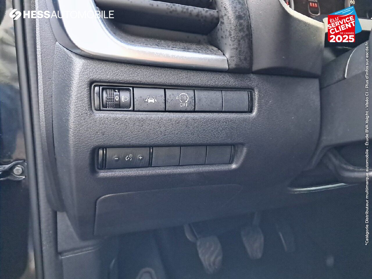 Véhicule d'occasion NISSAN QASHQAI 1.3 MILD HYBRID 140CH BUSINESS EDITION 2022 chez Toyota Saint Dizier