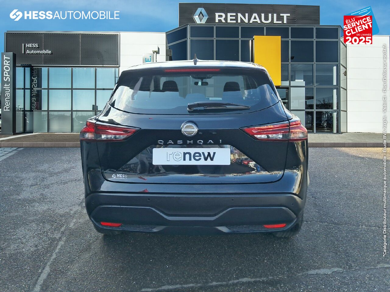 Véhicule d'occasion NISSAN QASHQAI 1.3 MILD HYBRID 140CH BUSINESS EDITION 2022 chez Toyota Saint Dizier