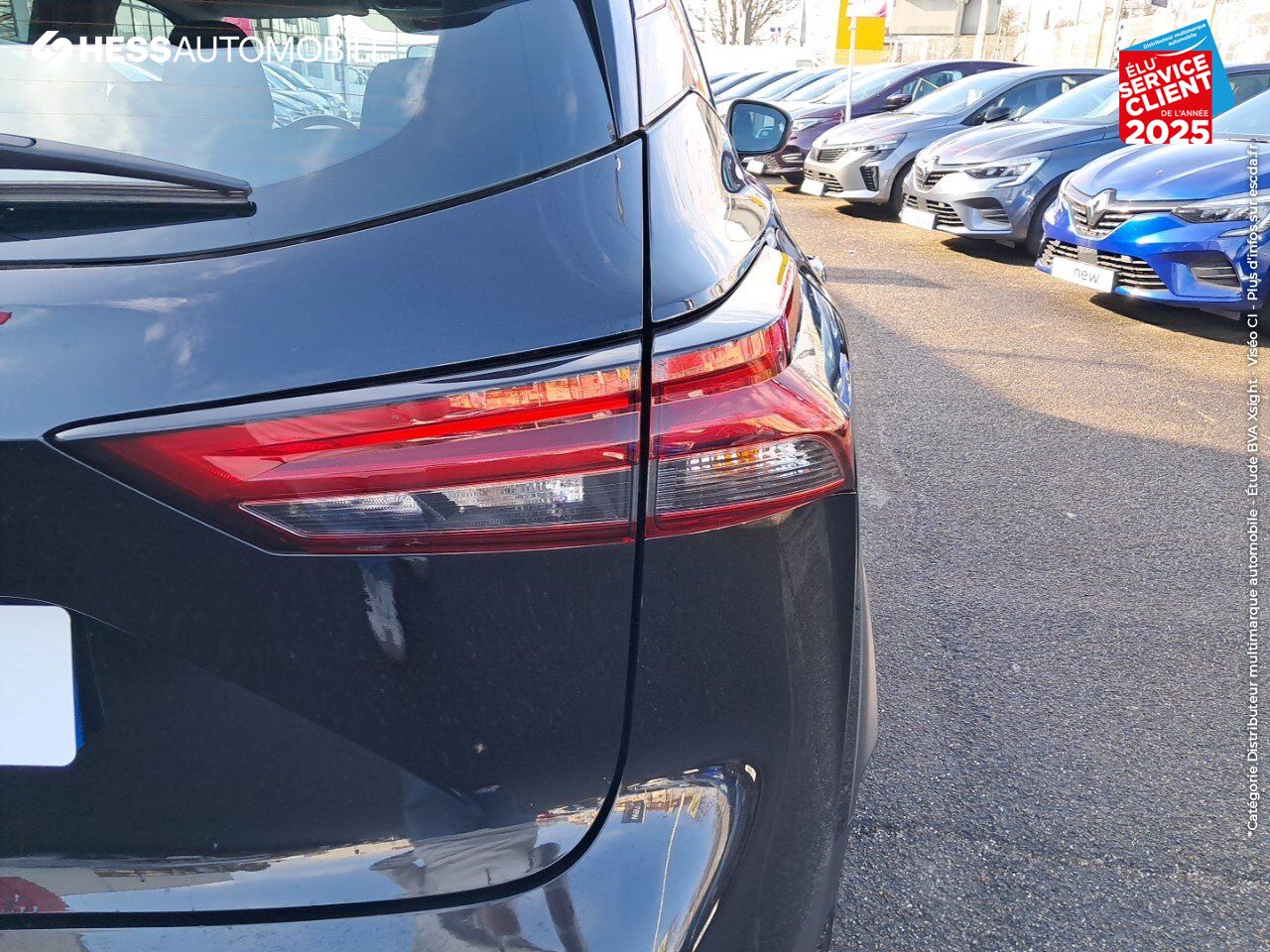 Véhicule d'occasion NISSAN QASHQAI 1.3 MILD HYBRID 140CH BUSINESS EDITION 2022 chez Toyota Saint Dizier