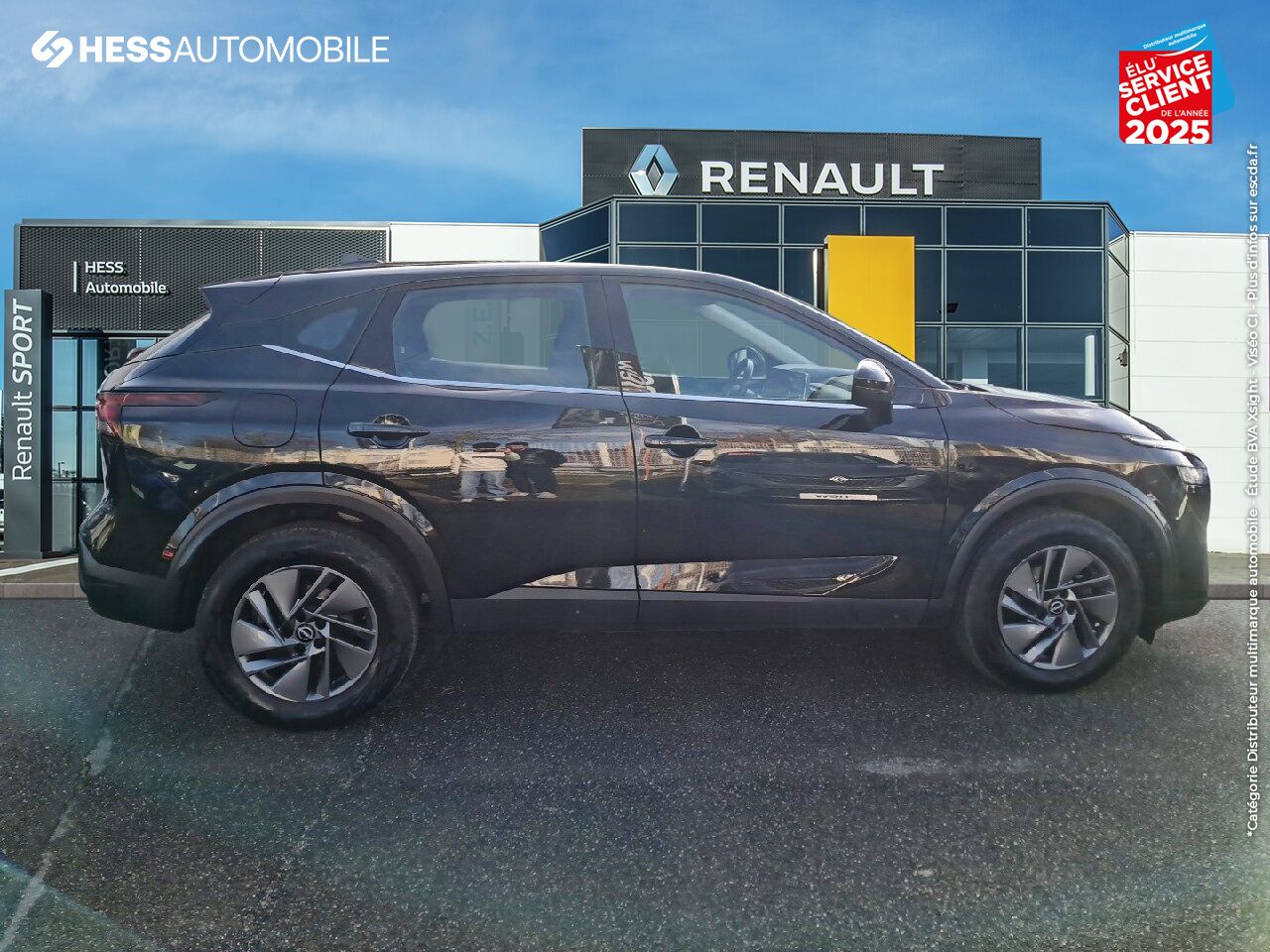 Véhicule d'occasion NISSAN QASHQAI 1.3 MILD HYBRID 140CH BUSINESS EDITION 2022 chez Toyota Saint Dizier