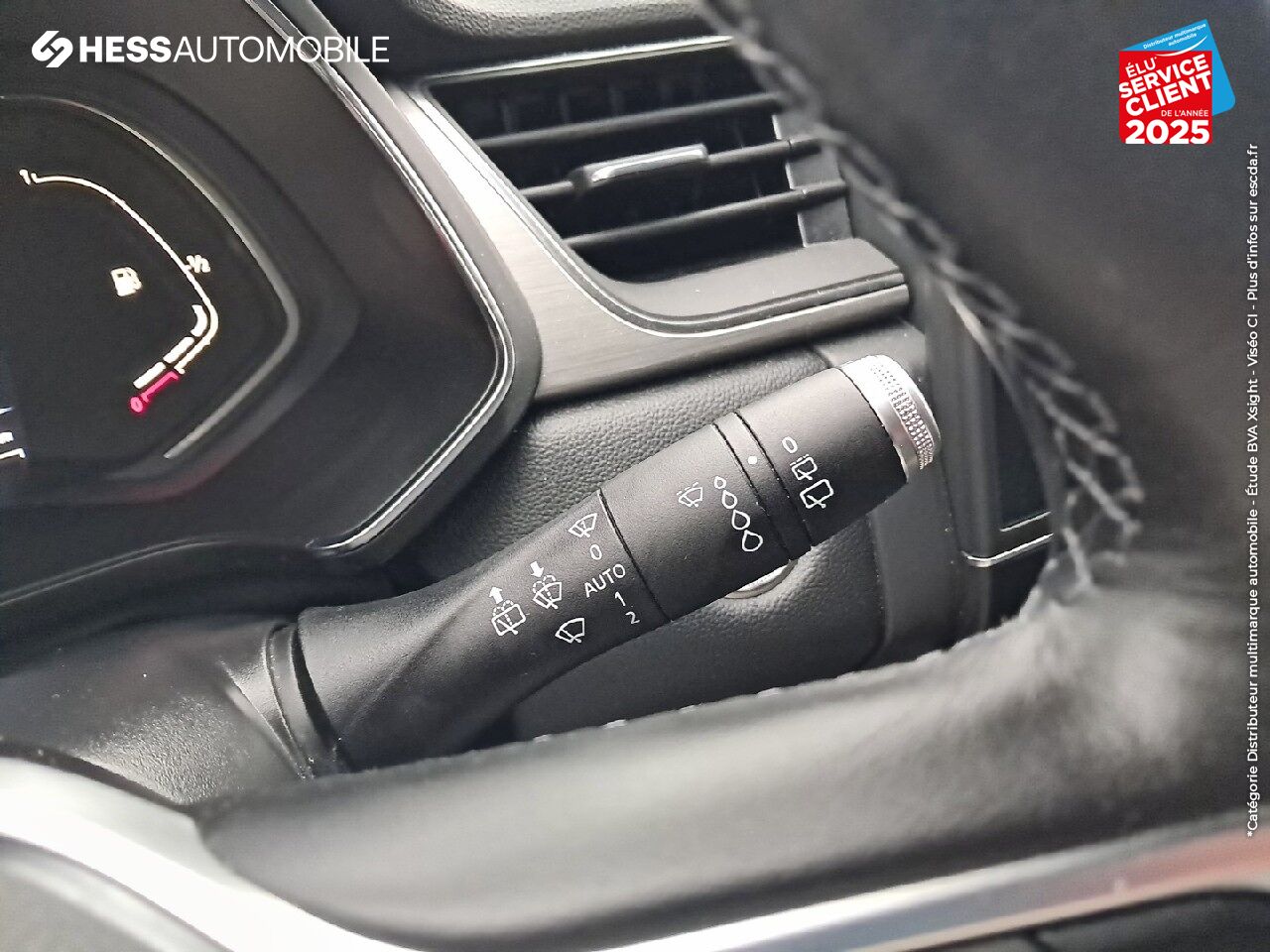 Véhicule d'occasion RENAULT CAPTUR 1.3 TCE 140CH FAP INTENS -21 chez Renault Sélestat