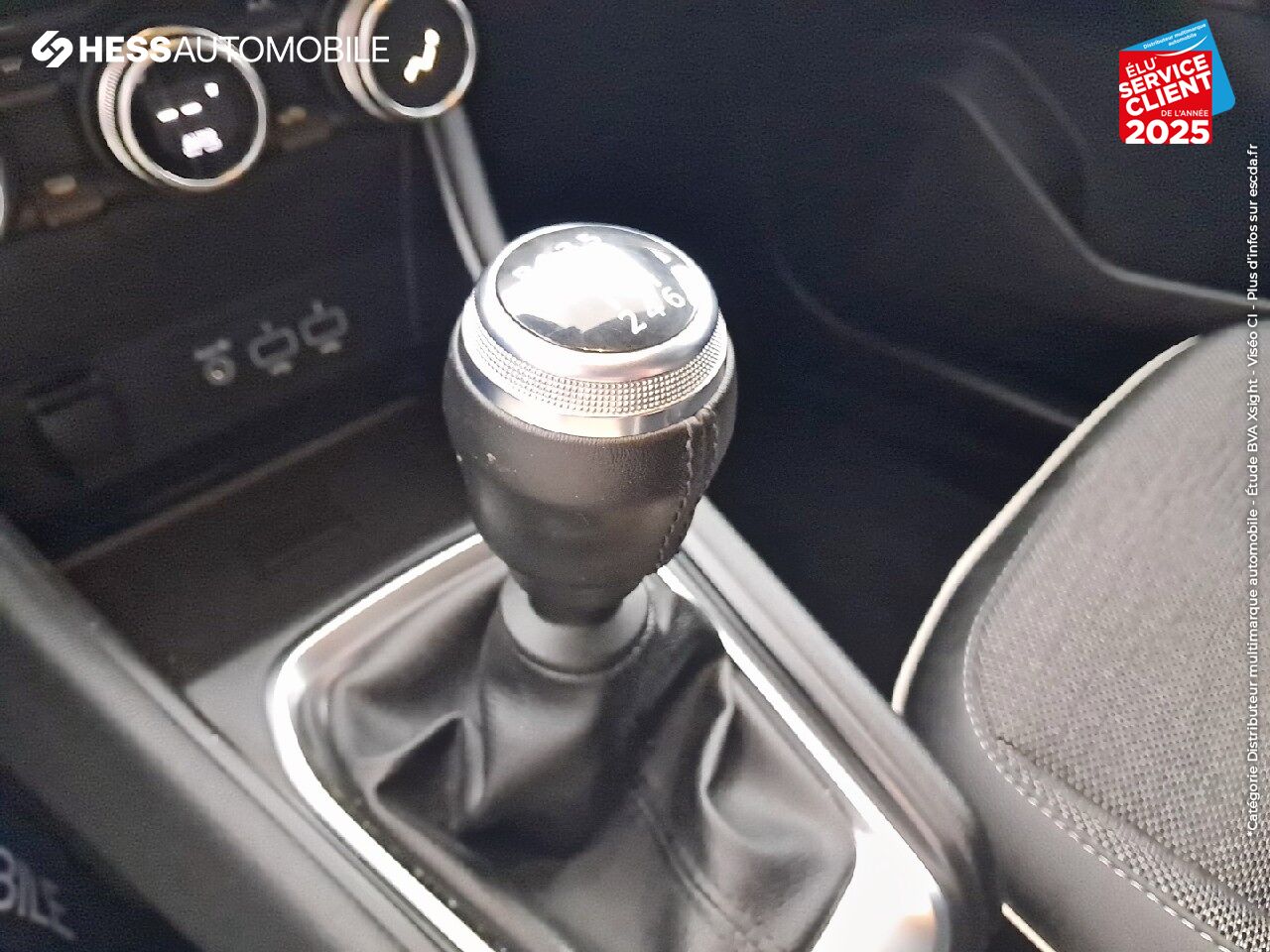 Véhicule d'occasion RENAULT CAPTUR 1.3 TCE 140CH FAP INTENS -21 chez Renault Sélestat