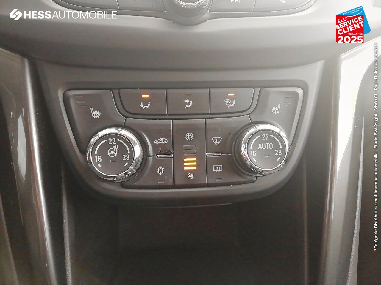 Véhicule d'occasion OPEL ZAFIRA 1.4 TURBO 140CH INNOVATION BVA6 GPS CAMERA SIEGE/VOLANT CHAUFFANT chez Opel Thionville