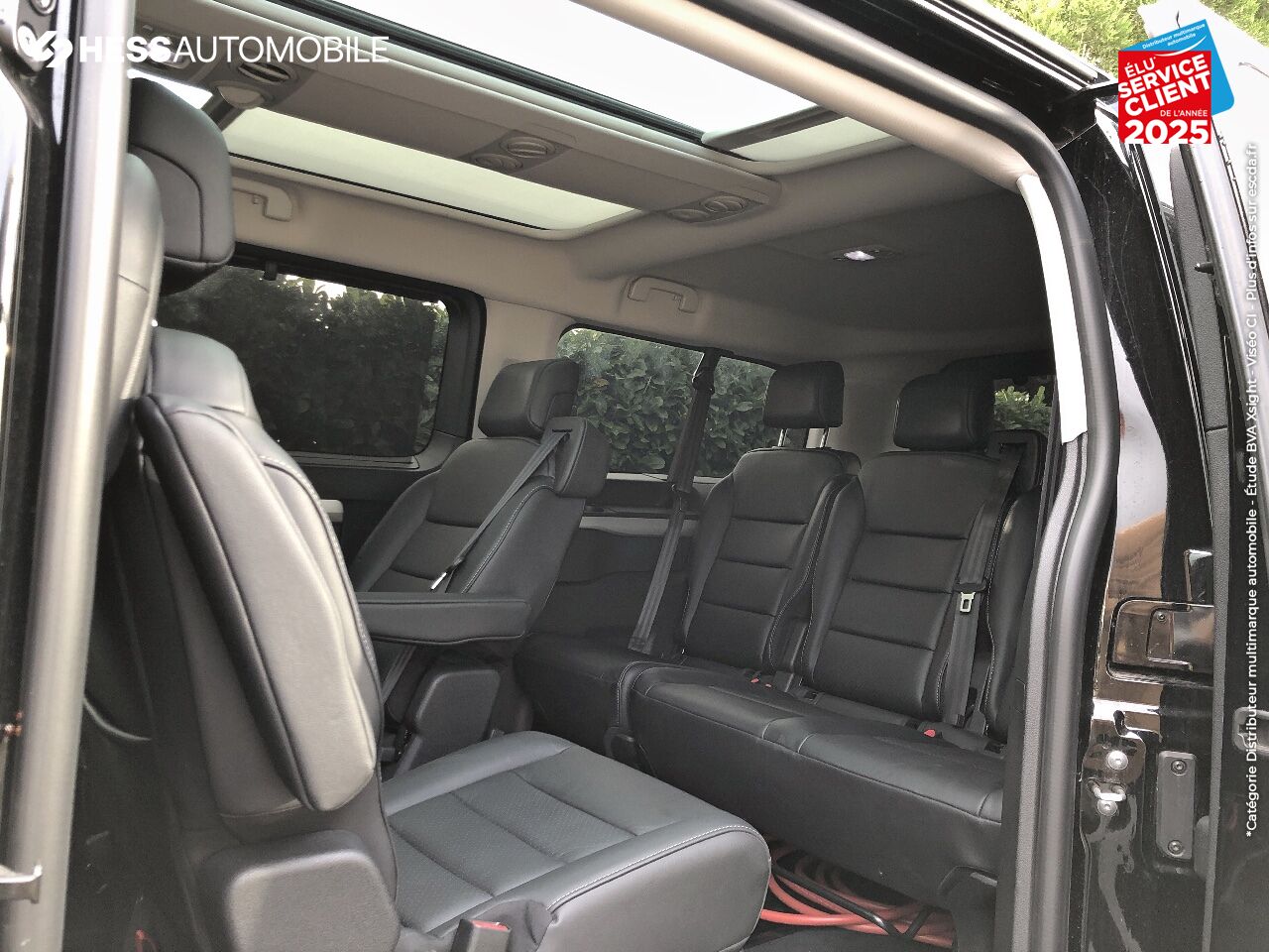 Véhicule d'occasion PEUGEOT TRAVELLER ELECTRIQUE 136CH 100KW BATTERIE 75KWH LONG BUSINESS 7 PLACES chez Peugeot Hirson
