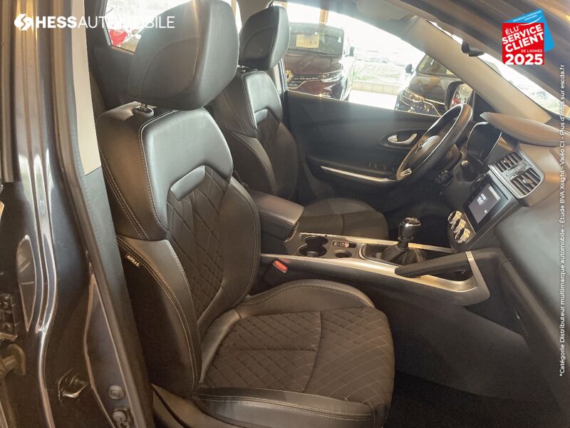 Véhicule d'occasion RENAULT KADJAR 1.3 TCE 140CH FAP TECHNO TPANO GPS CAMERA chez Renault Colmar
