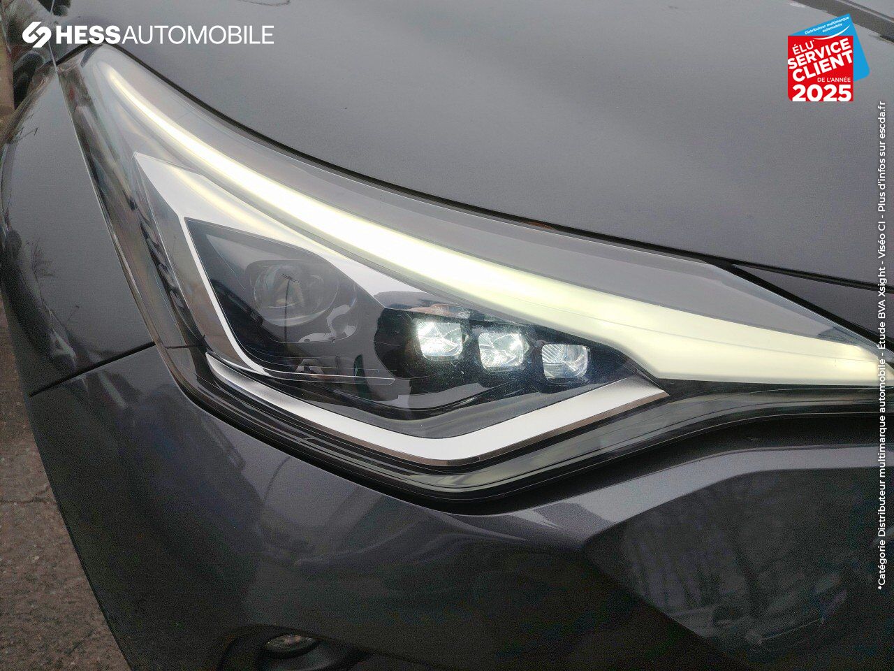 Véhicule d'occasion TOYOTA C-HR 122H DISTINCTIVE 2WD E-CVT MY22 chez Toyota Besançon