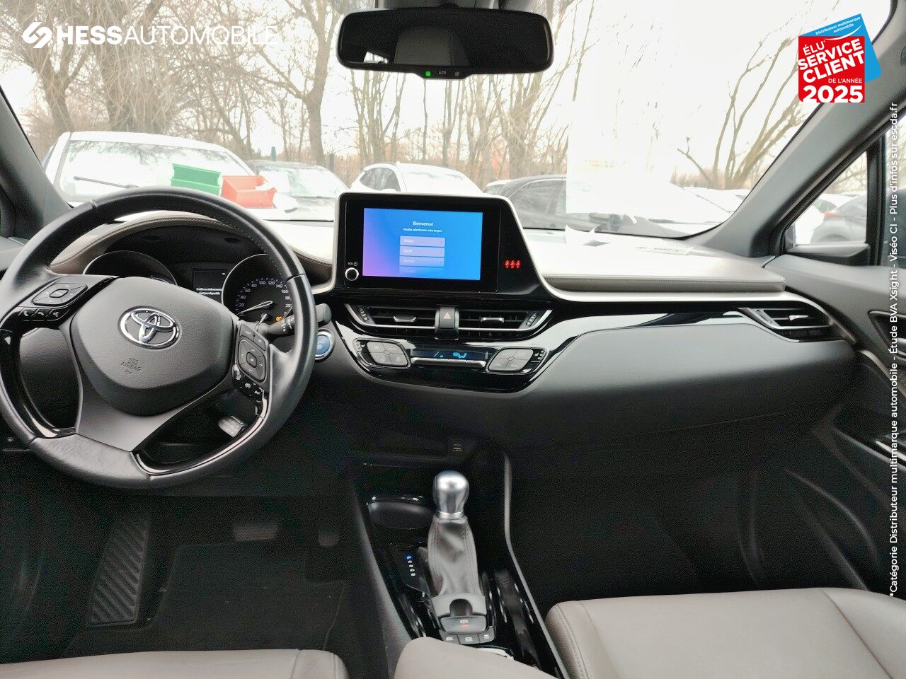 Véhicule d'occasion TOYOTA C-HR 122H DISTINCTIVE 2WD E-CVT MY22 chez Toyota Besançon