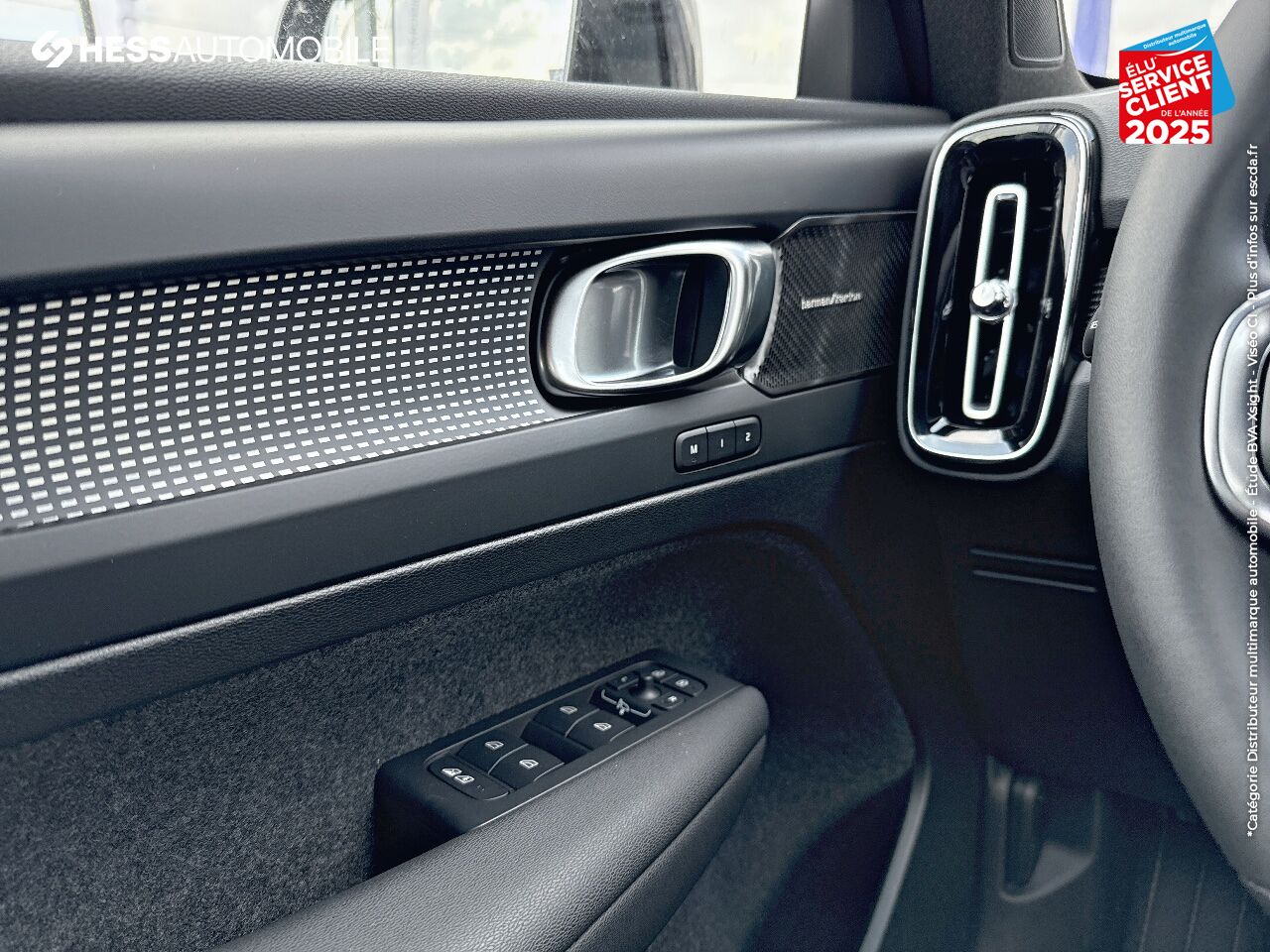 Véhicule neuf VOLVO XC40 B3 163CH BLACK EDITION DCT 7 chez Volvo Reims