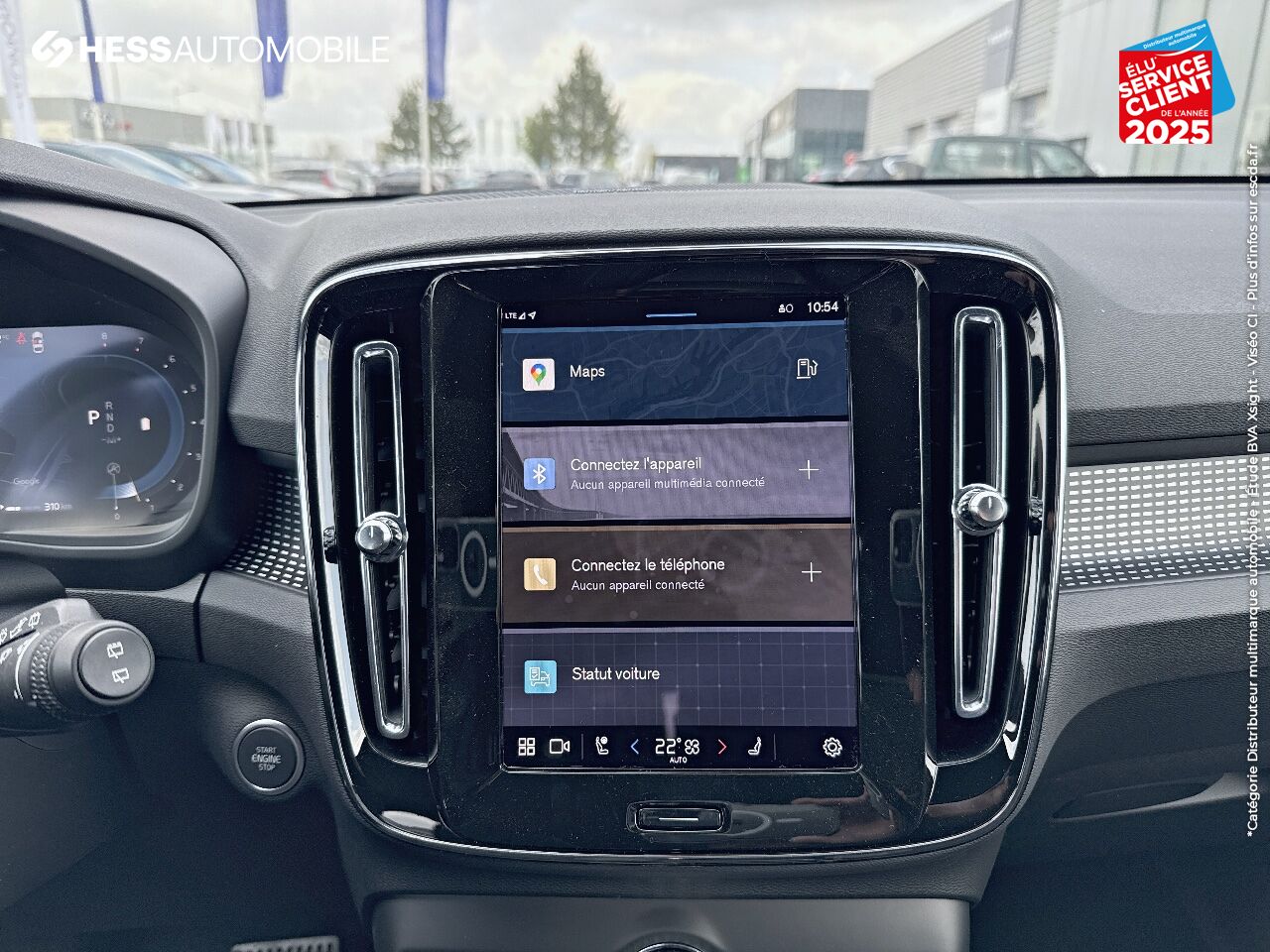 Véhicule neuf VOLVO XC40 B3 163CH BLACK EDITION DCT 7 chez Volvo Reims