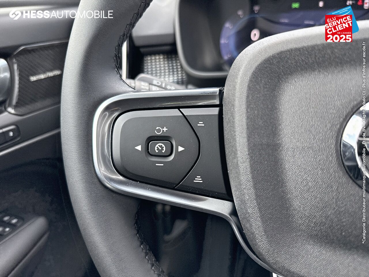 Véhicule neuf VOLVO XC40 B3 163CH BLACK EDITION DCT 7 chez Volvo Reims