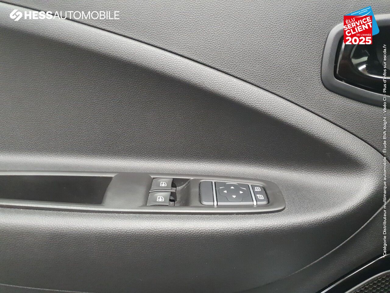 Véhicule d'occasion RENAULT ZOE LIFE CHARGE NORMALE R110 chez Renault Strasbourg