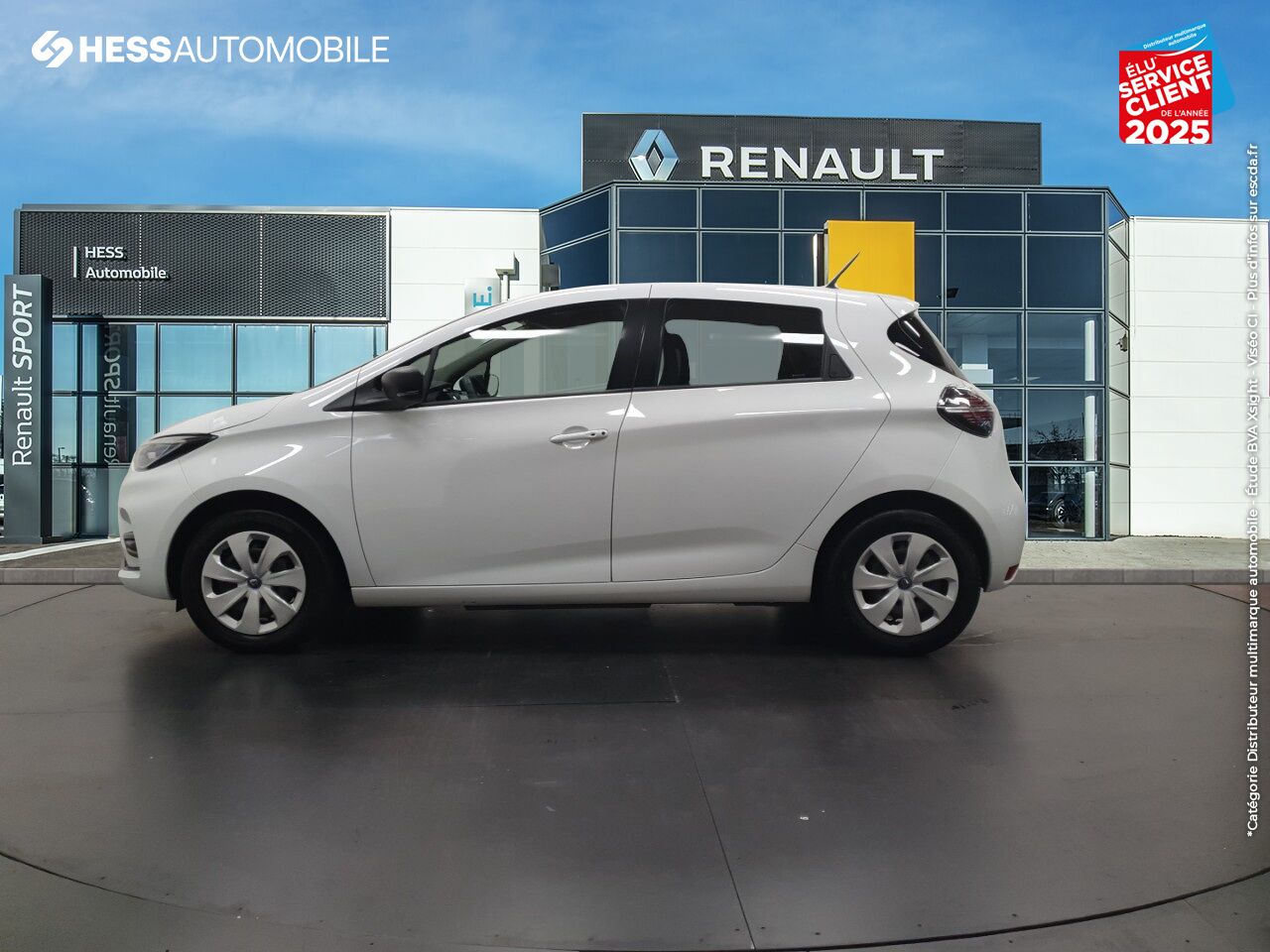 Véhicule d'occasion RENAULT ZOE LIFE CHARGE NORMALE R110 chez Renault Strasbourg