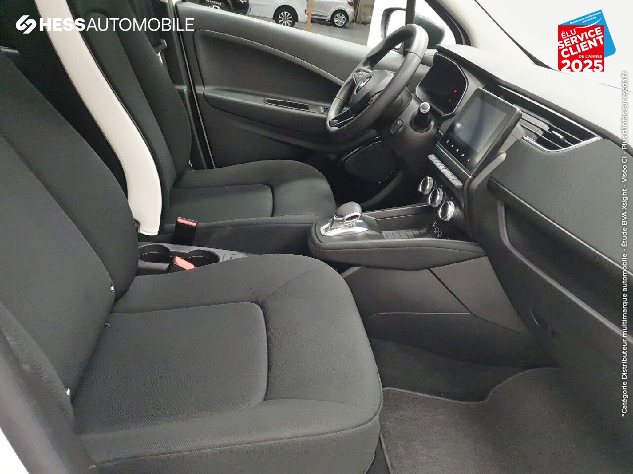 Véhicule d'occasion RENAULT ZOE LIFE CHARGE NORMALE R110 chez Renault Strasbourg